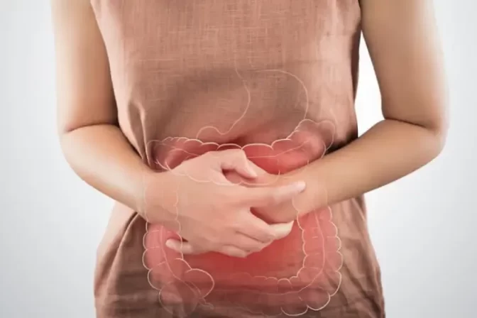 Patient consulting Dr. Bhushan Chittawadagi, best gastroenterologist in Bangalore, for persistent bloating treatment