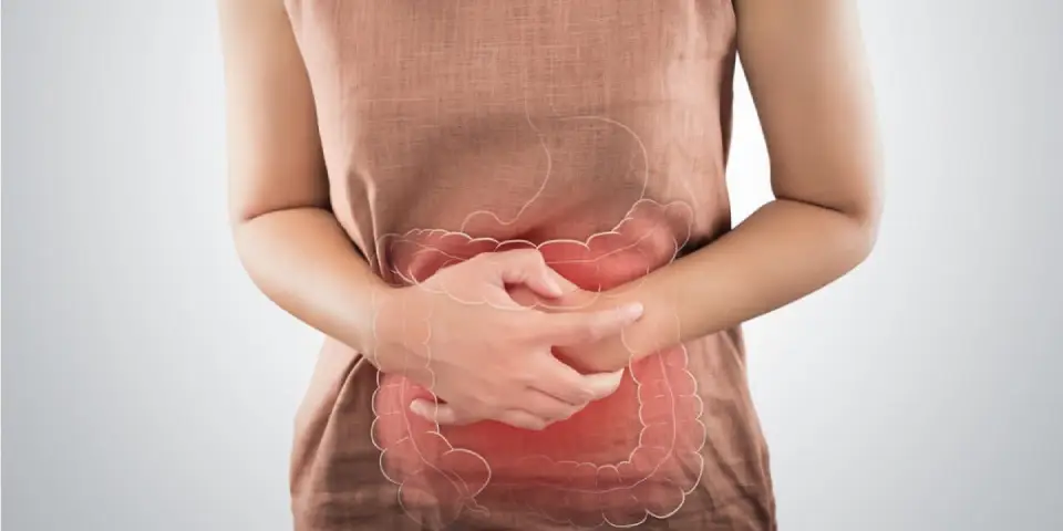 Patient consulting Dr. Bhushan Chittawadagi, best gastroenterologist in Bangalore, for persistent bloating treatment